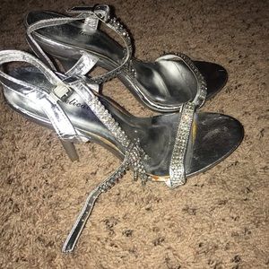 Silver Diamond Strap Leather High Heels Size 8